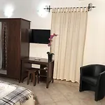 Loriana ميلو