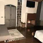 B&B Loriana 밀로