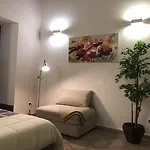 Loriana فندق مبيت وإفطار 3*