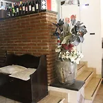 Loriana 밀로