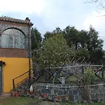 Loriana B&B 밀로