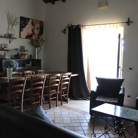 Loriana ベッド・アンド・ブレックファスト 3*